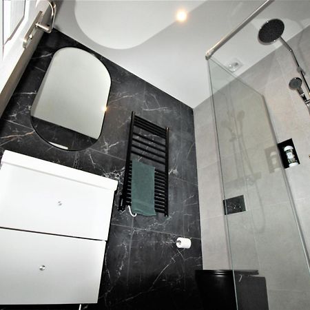 Le Chill Suite & Spa Boissy-Saint-Léger Eksteriør bilde