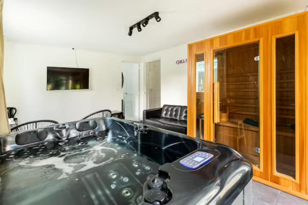 Le Chill Suite & Spa Boissy-Saint-Léger Eksteriør bilde